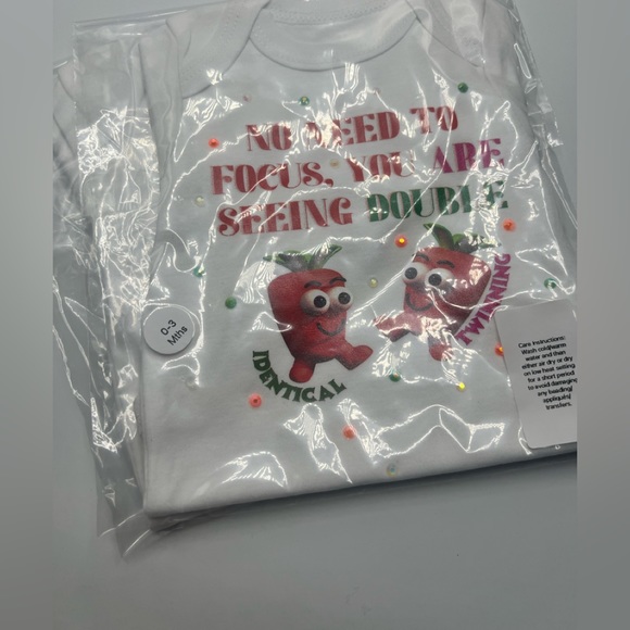 Set of 2 CarrotTop Onesies for TWIN girls - Picture 5 of 7